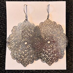 Intricate Silver Filigree Drop Earrings